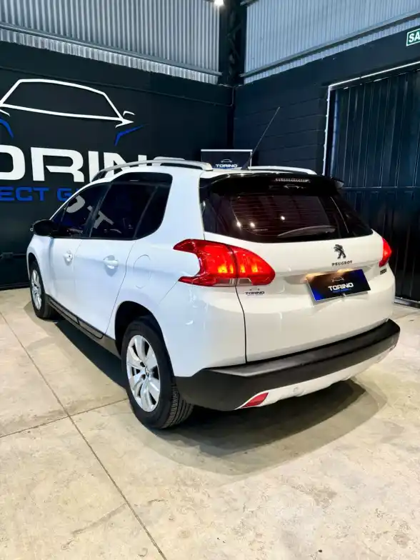 Peugeot 2008 1.6 Allure  2018 - foto 4