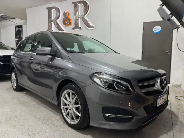 Mercedes Benz B 200 Edition Urban Aut  2017 - foto 1