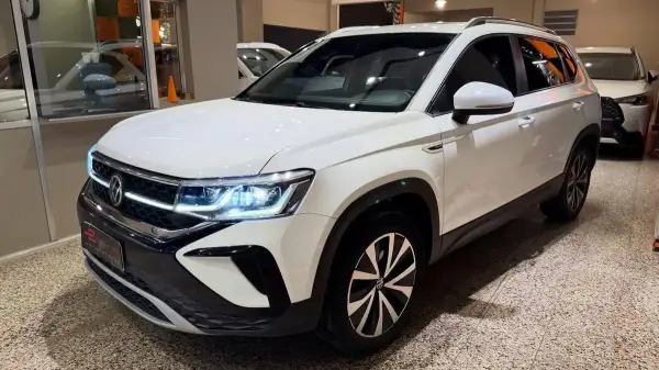 Volkswagen Taos 1.4 250 Tsi Highline Tip.  2022 - foto 1