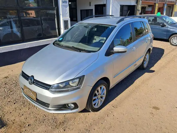 VOLKSWAGEN SURAN 1.6 HIGHLINE     L/15 2015 - foto 1