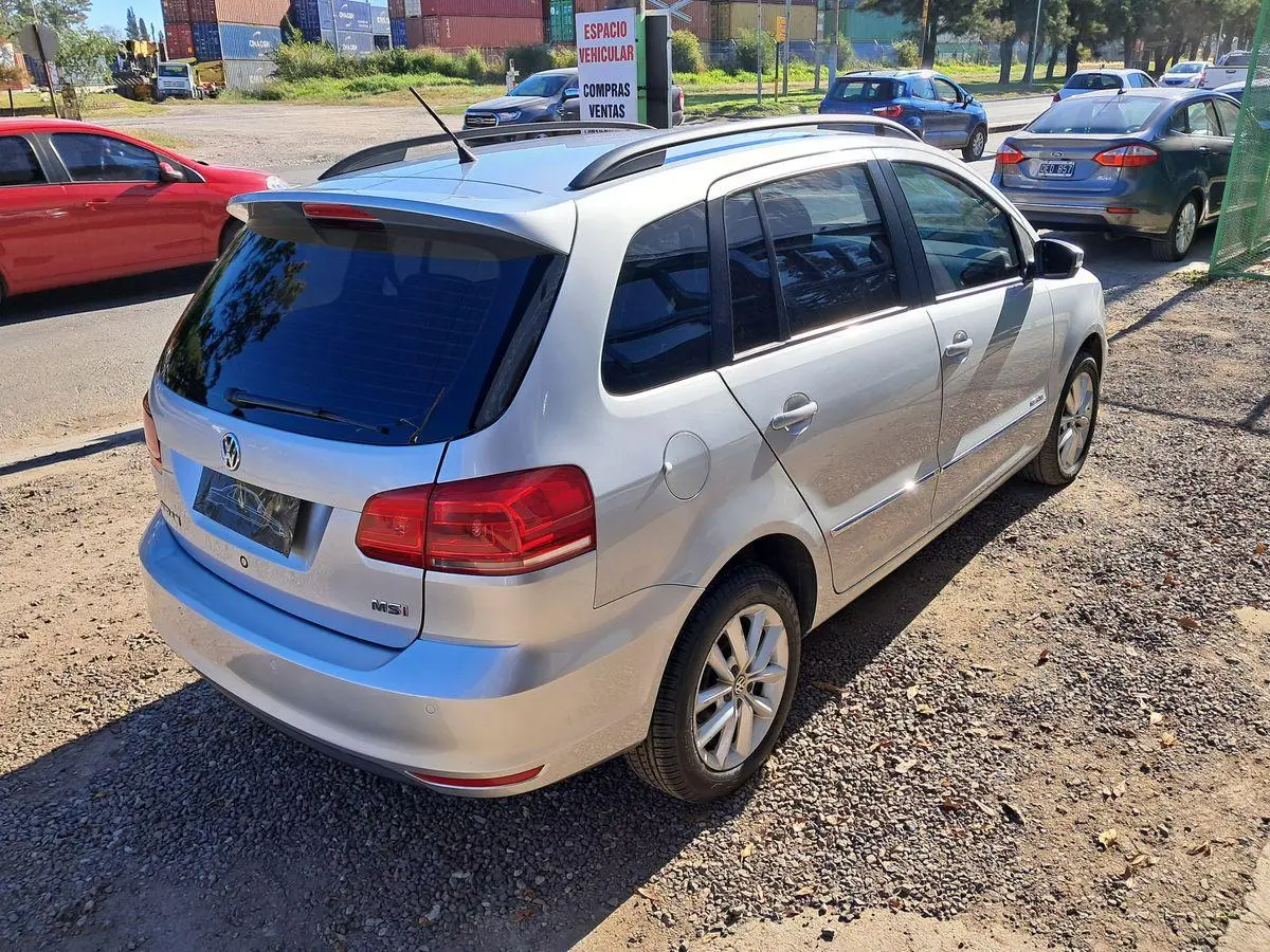 Volkswagen Suran 1.6 Highline     L/15  2015 - foto 2