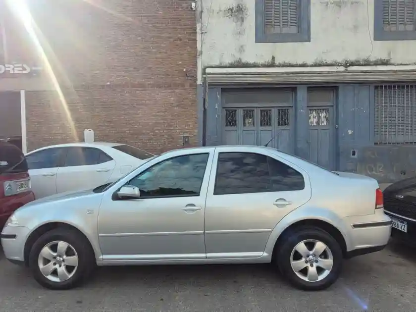 Volkswagen Bora 2.0 Mpi Trendline L/07  2011 - foto 5