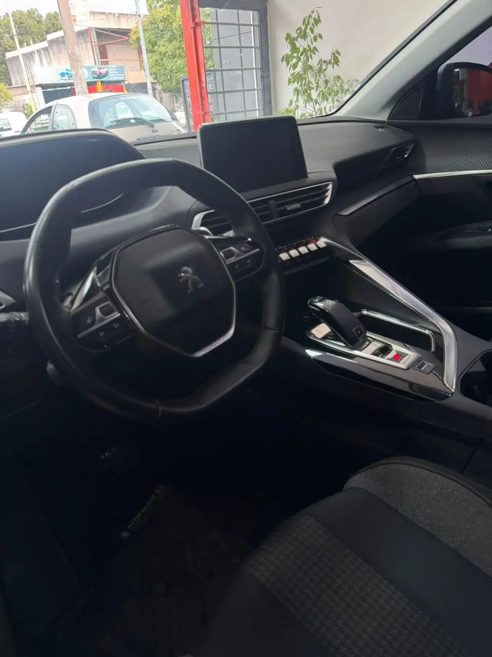 Peugeot 3008 1.6 Allure Tiptronic     L/17  2019 - foto 5