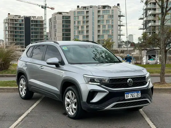 VOLKSWAGEN TAOS 1.4 250 TSI COMFORTLINE AT L/23 2023 - foto 1