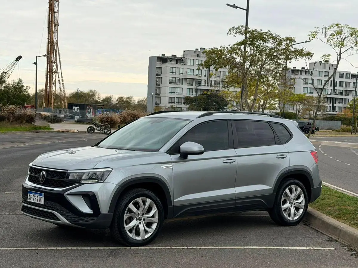 Volkswagen Taos 1.4 250 Tsi Comfortline At L/23  2023 - foto 3
