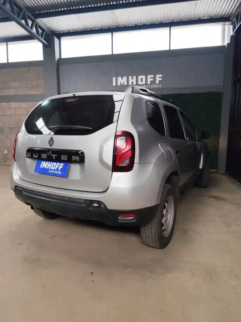 Renault Duster 1.6 4X2 Privilege  L/15  2017 - foto 4