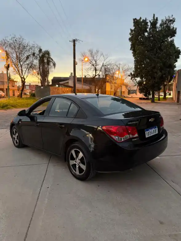 Chevrolet Cruze 1.8 4 Ptas Lt  2011 - foto 2