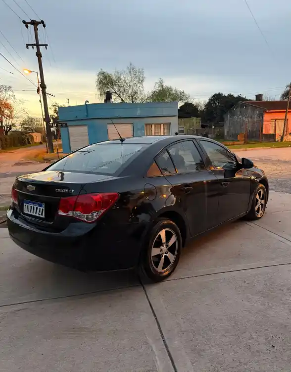 Chevrolet Cruze 1.8 4 Ptas Lt  2011 - foto 5
