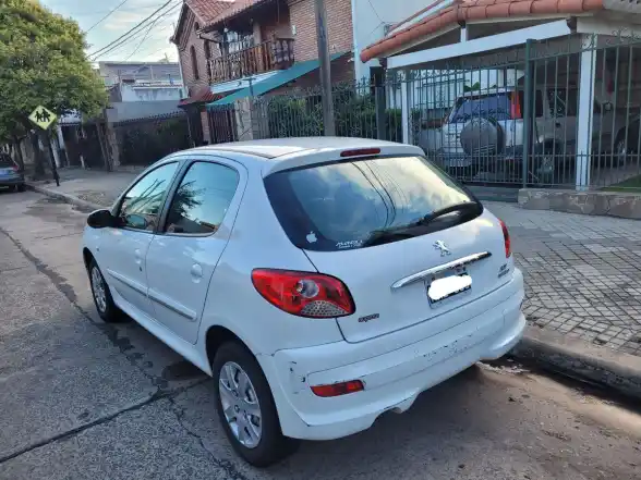 Peugeot 207 Compact 1.4 5 P Xr//Active  2013 - foto 3