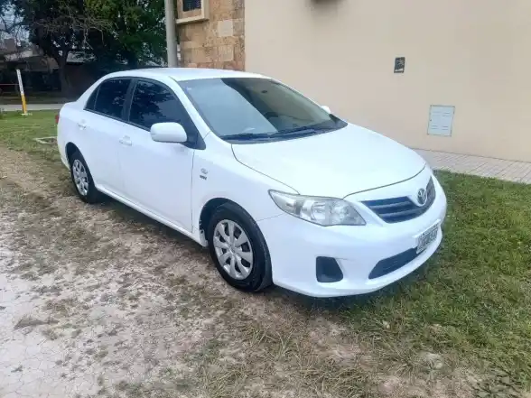 Toyota Corolla 1.8 Xli L/11  2013 - foto 1