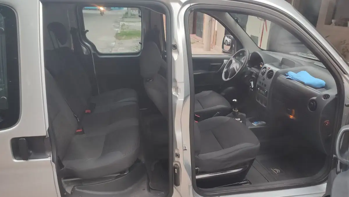Citroen Berlingo Furgon 1.6 Hdi Business Mixto  2018 - foto 3