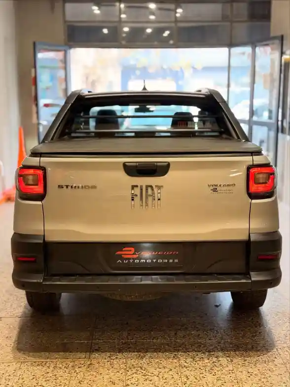 Fiat Strada 1.3 Fire Fly Volcano Cd  2022 - foto 4