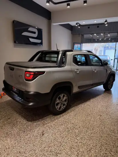 Fiat Strada 1.3 Fire Fly Volcano Cd  2022 - foto 5