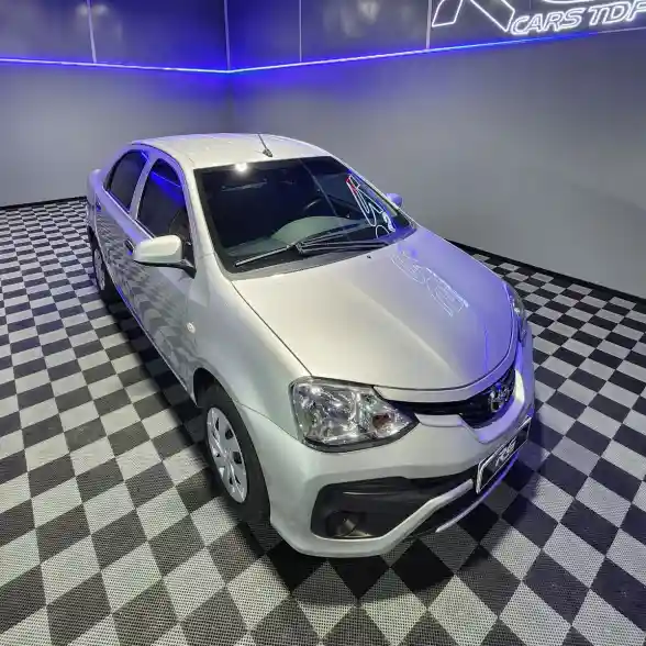 TOYOTA ETIOS 1.5 4 PTAS X  6MT       L/18 2023 - foto 1