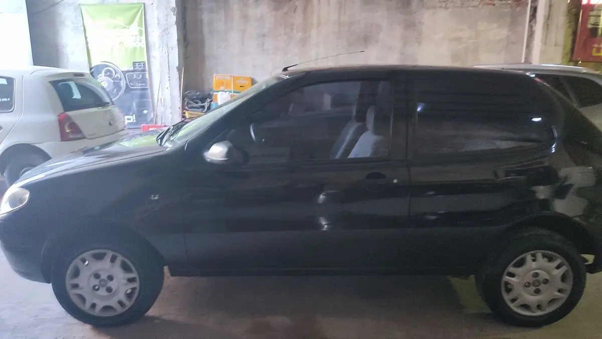 Fiat Palio 1.4 3 P Fire L/09  2010 - foto 5