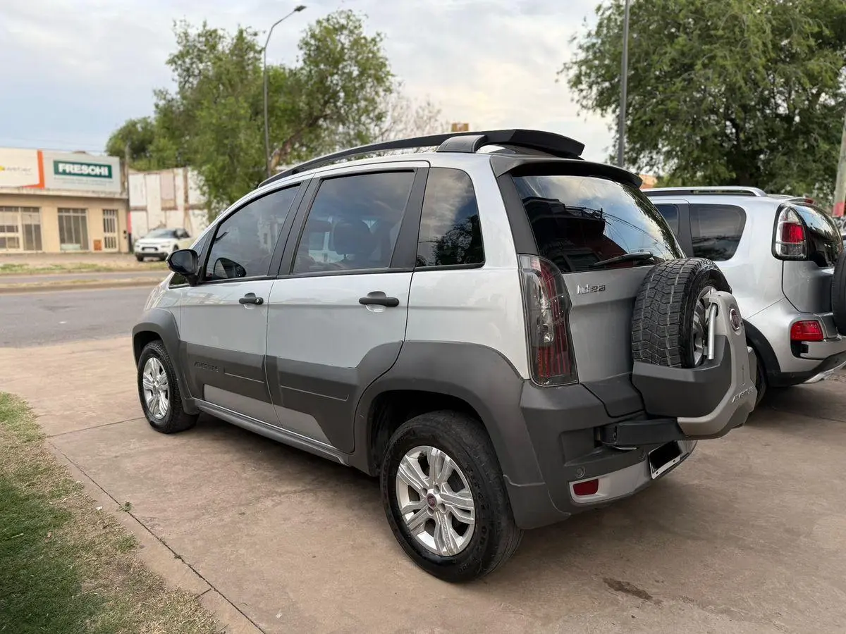 Fiat Idea  Adventure 1.6 Locker  2014 - foto 3