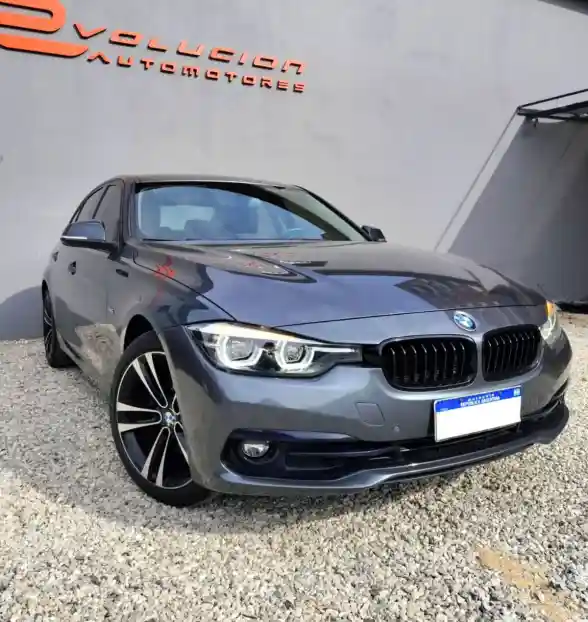 Bmw 330I Sedan Sport              L/18  2019 - foto 2