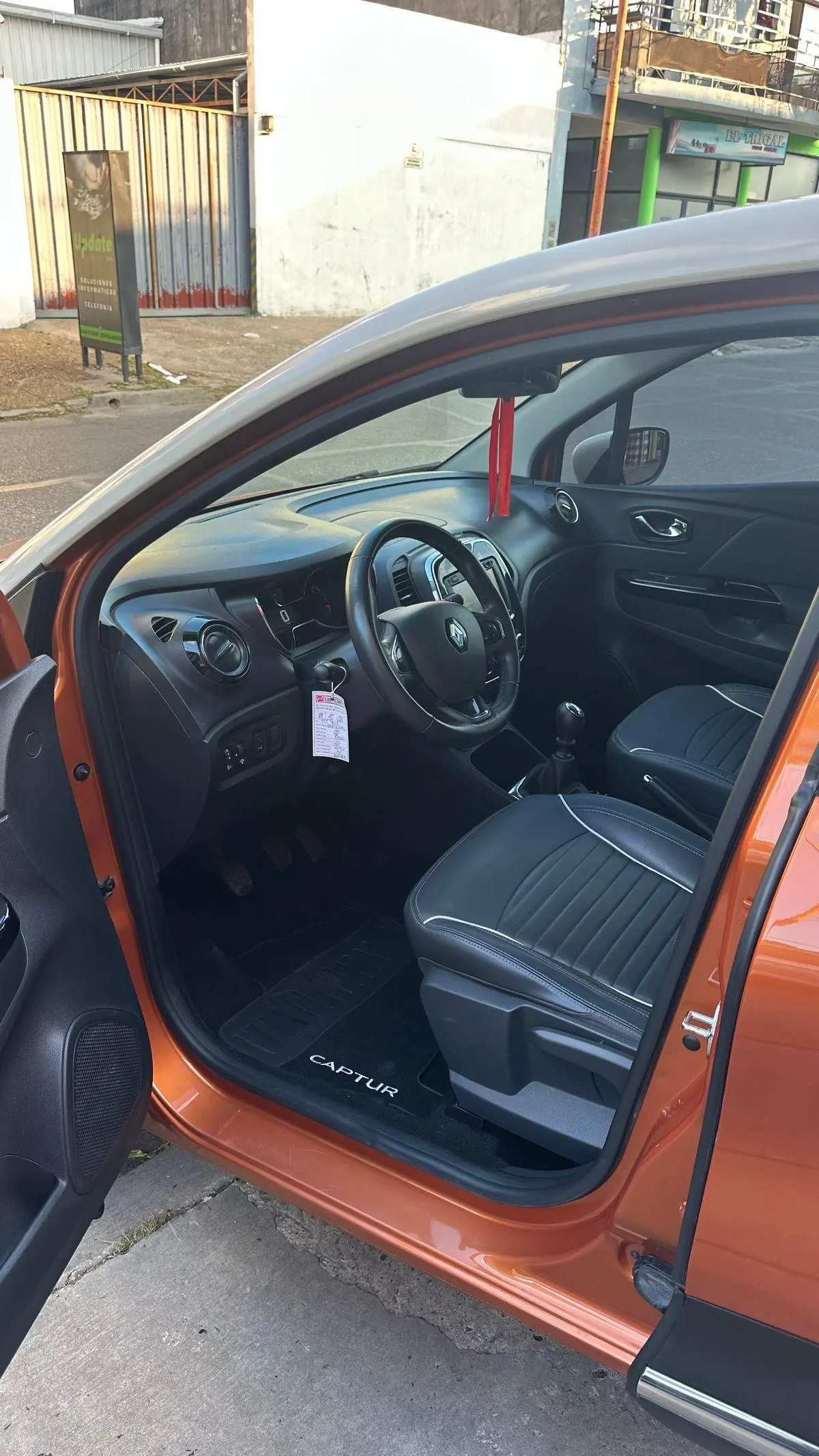 Renault Captur 2.0 Intens  2017 - foto 5