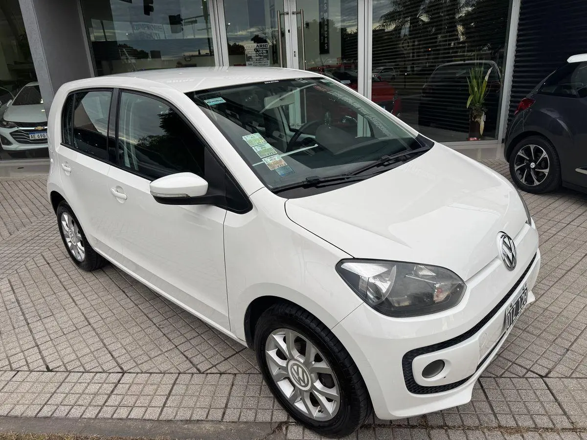 Volkswagen Up! 5 Ptas High  2015 - foto 3