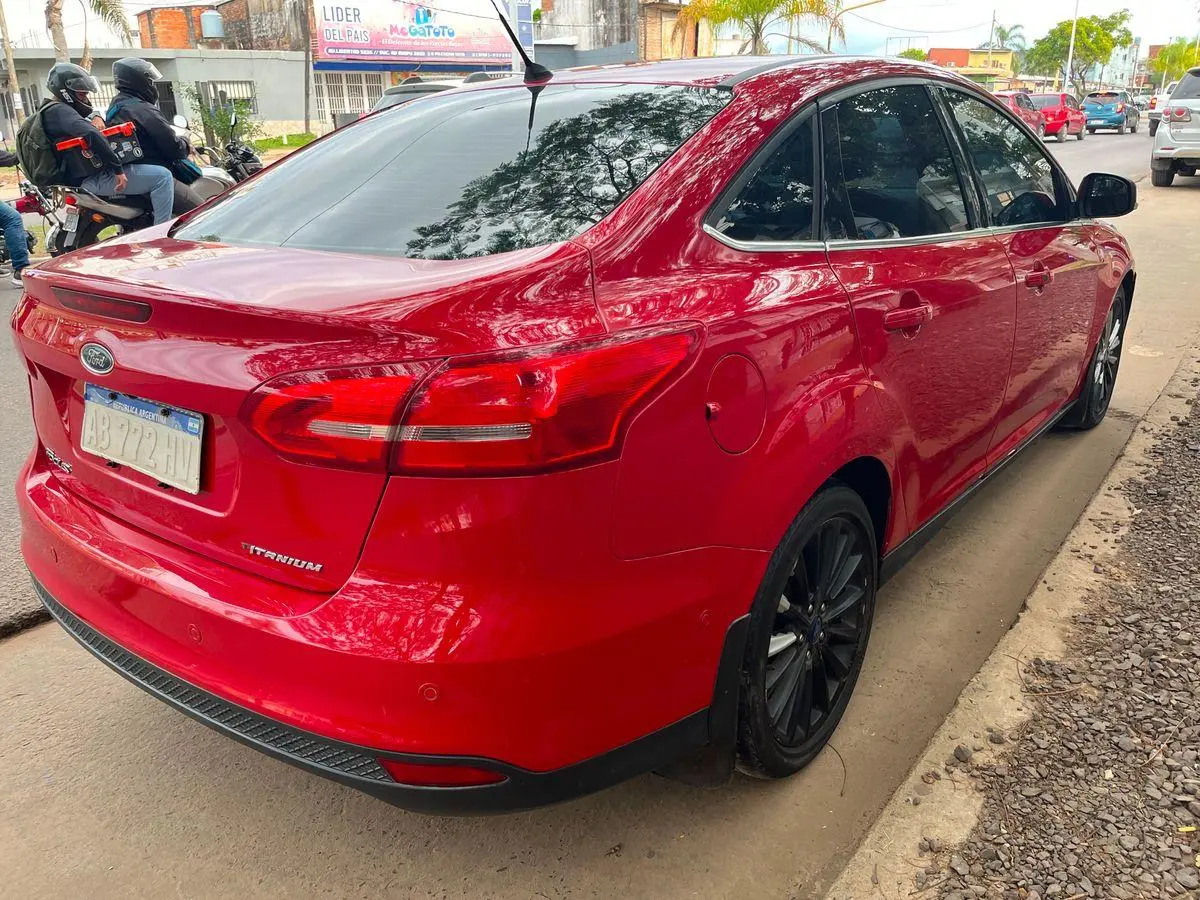 Ford Focus L/16 2.0 4 P Titanium Power  2017 - foto 3