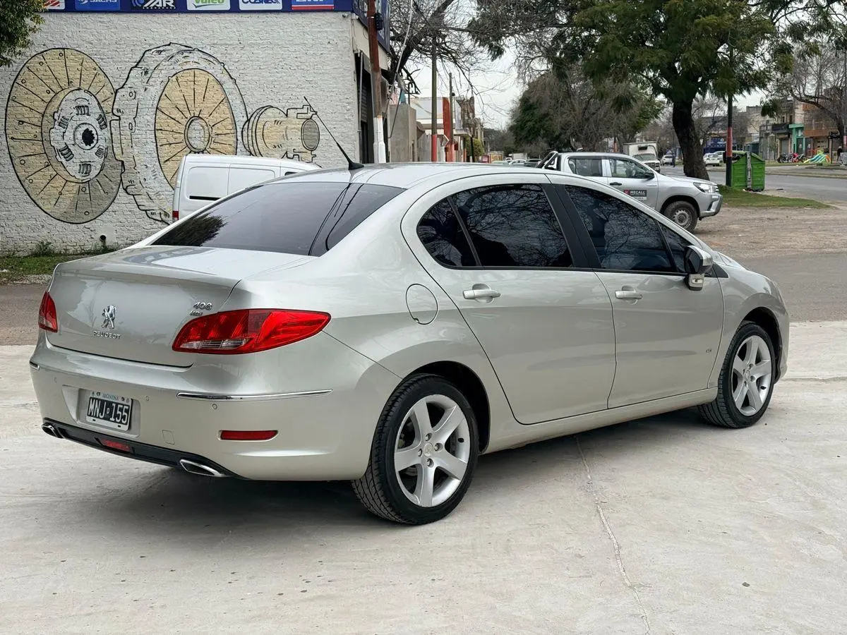 Peugeot 408 1.6 Hdi Feline  2013 - foto 2