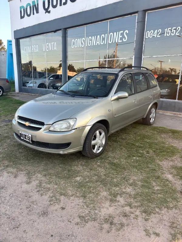 CHEVROLET CLASSIC WAGON 1.4  LT 2010 - foto 1
