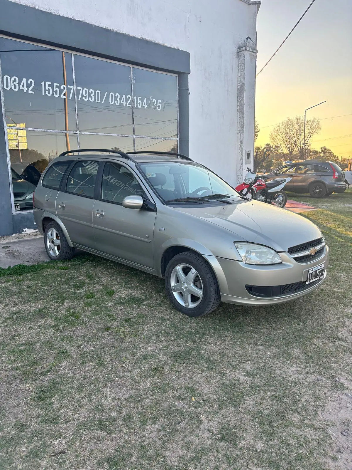 Chevrolet Classic Wagon 1.4  Lt  2010 - foto 2