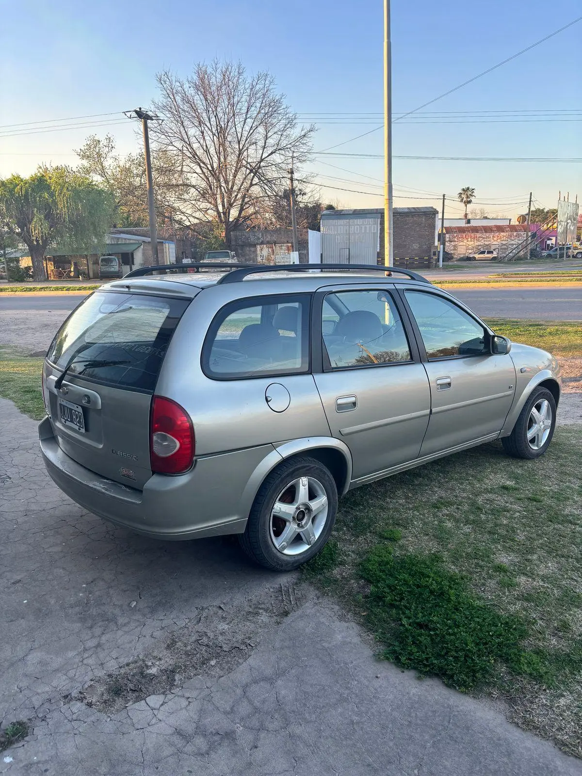 Chevrolet Classic Wagon 1.4  Lt  2010 - foto 3