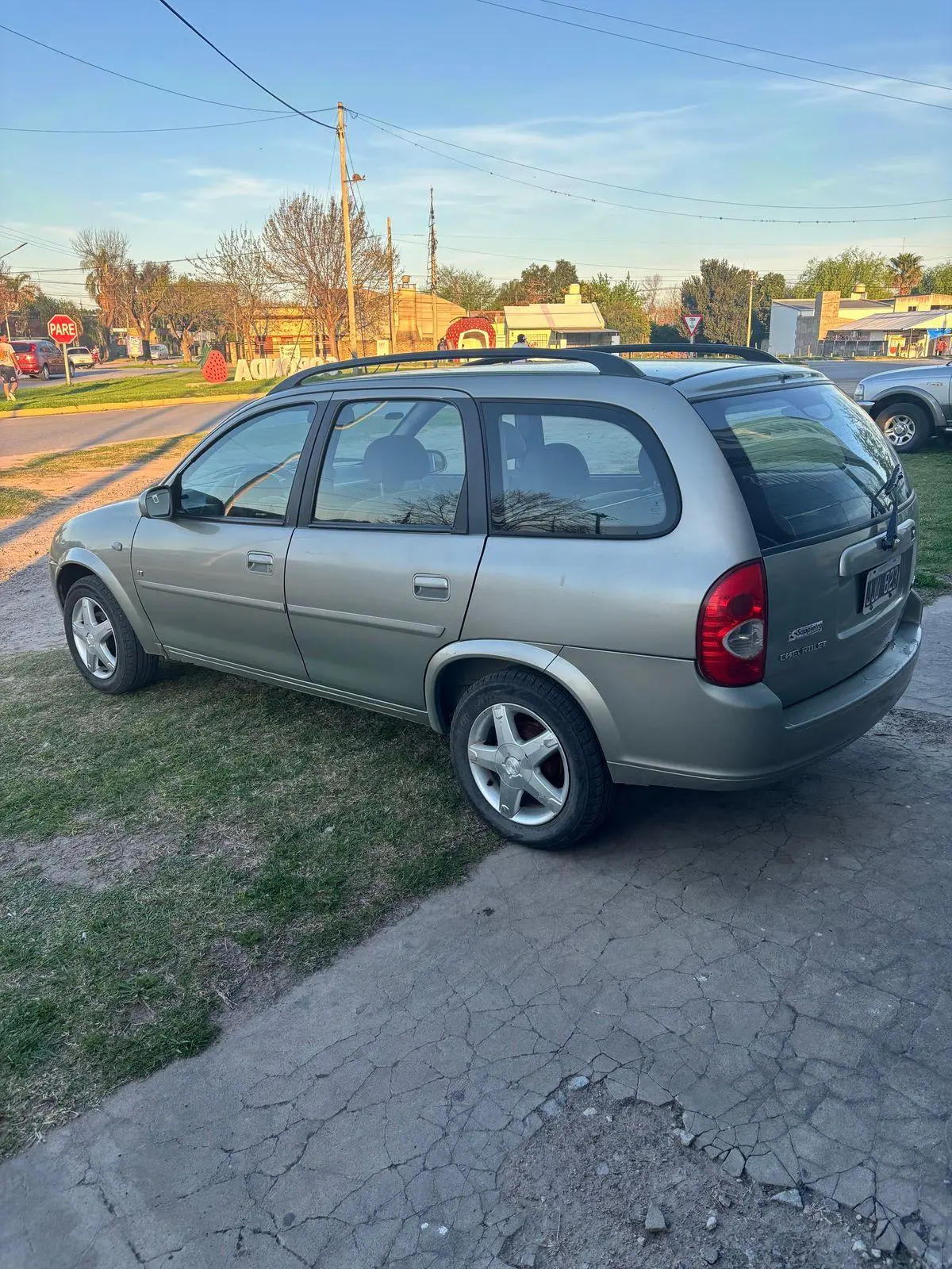 Chevrolet Classic Wagon 1.4  Lt  2010 - foto 4