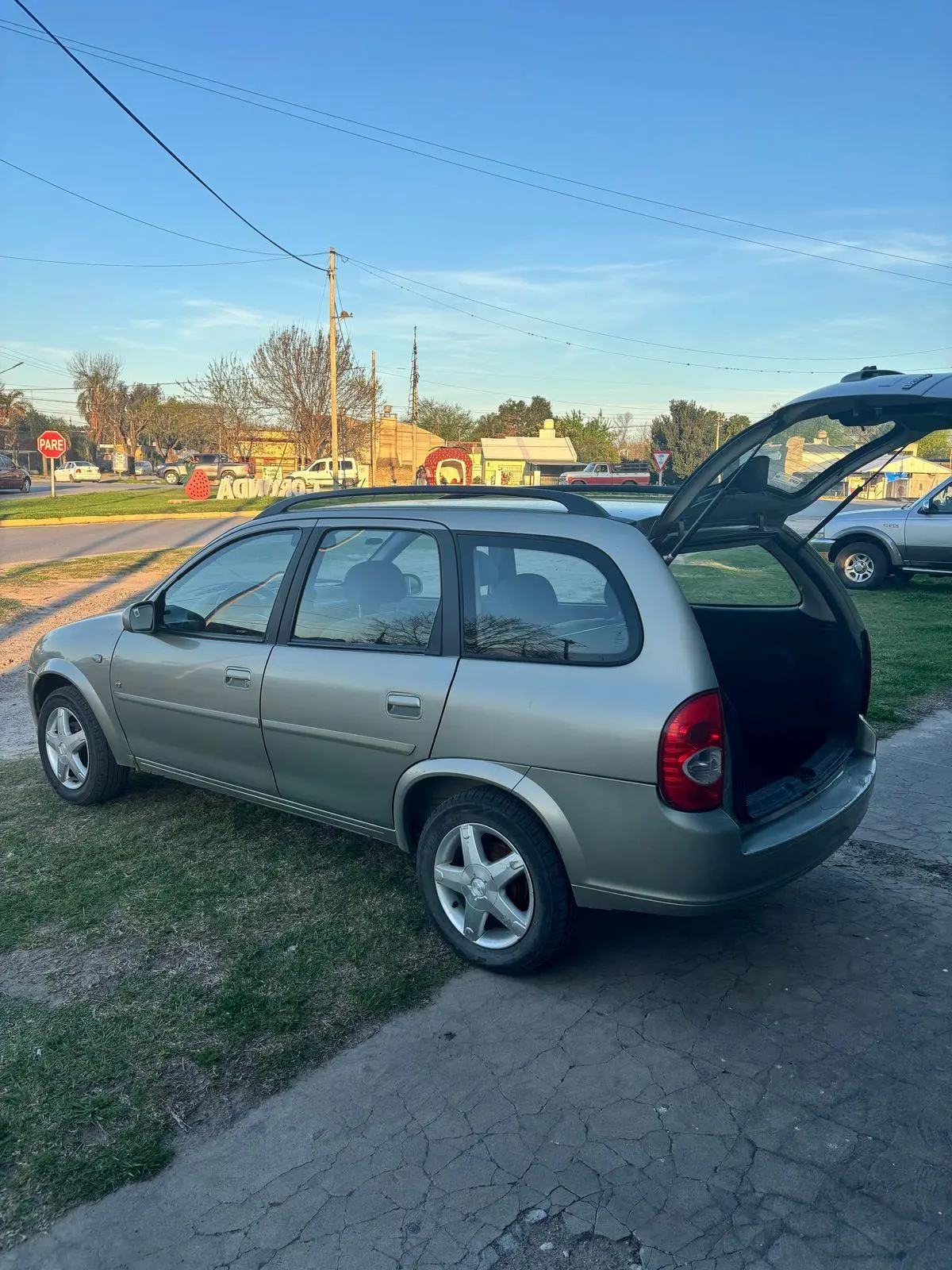 Chevrolet Classic Wagon 1.4  Lt  2010 - foto 5