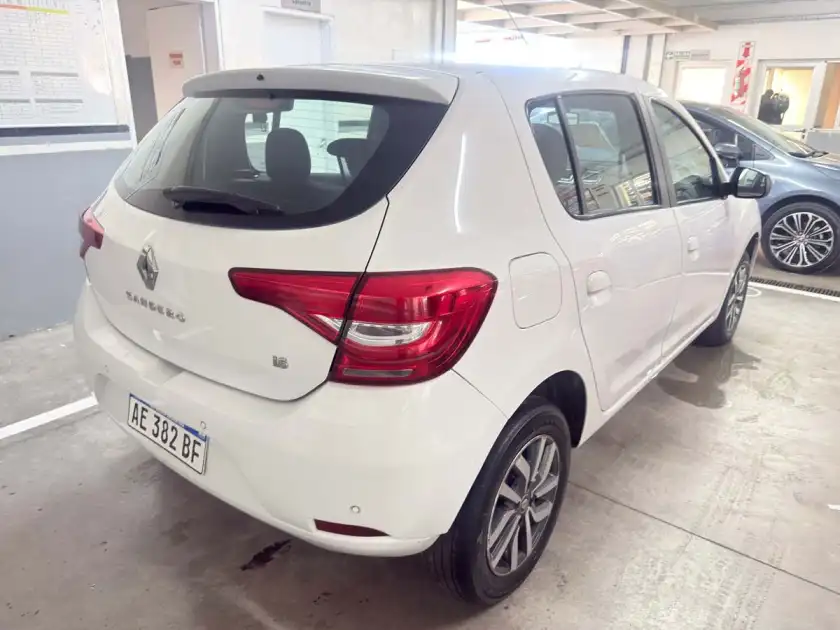 Renault Sandero Ii 1.6 16V Intens     L/19  2020 - foto 2