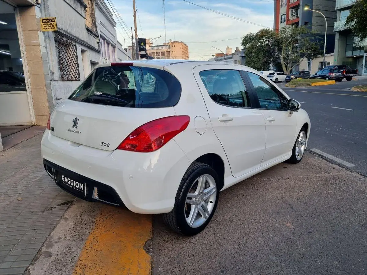 Peugeot 308 2.0 Feline  2013 - foto 4