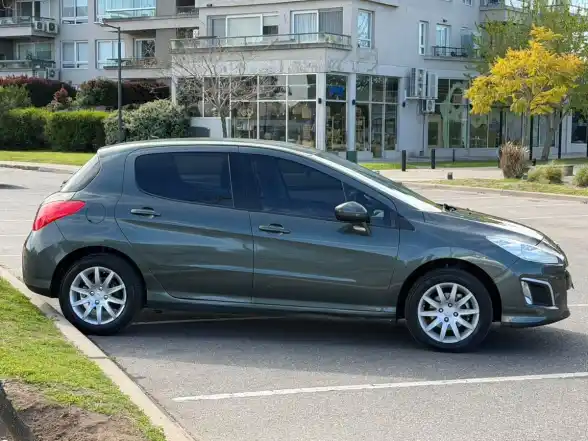 Peugeot 308 1.6 Active  2013 - foto 4
