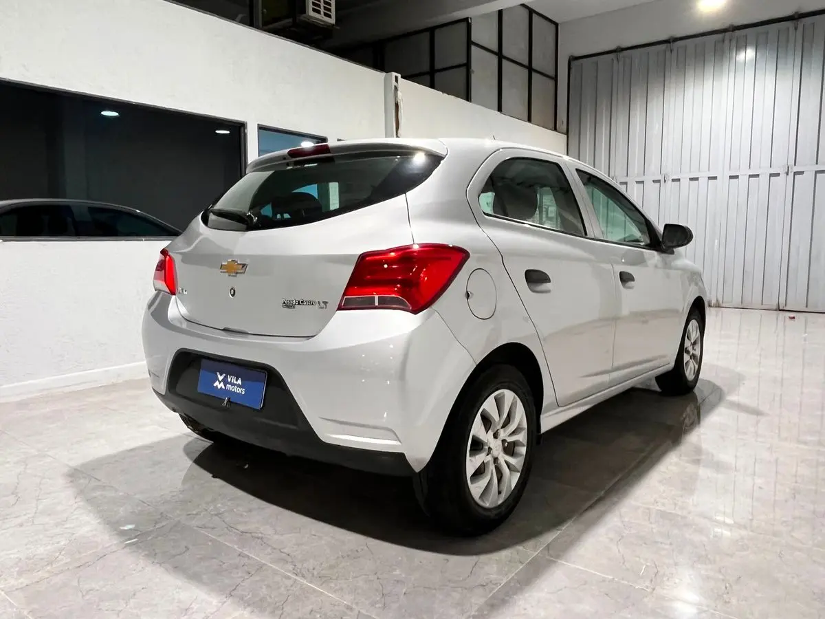 Chevrolet Onix 1.4 Lt                   L/17  2017 - foto 3