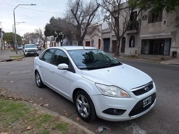 FORD FOCUS L/08 1.6 4 P TREND EXE 2013 - foto 1