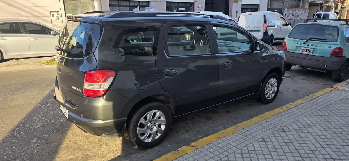 Chevrolet Spin 1.8 Ltz 5 As  2016 - foto 3