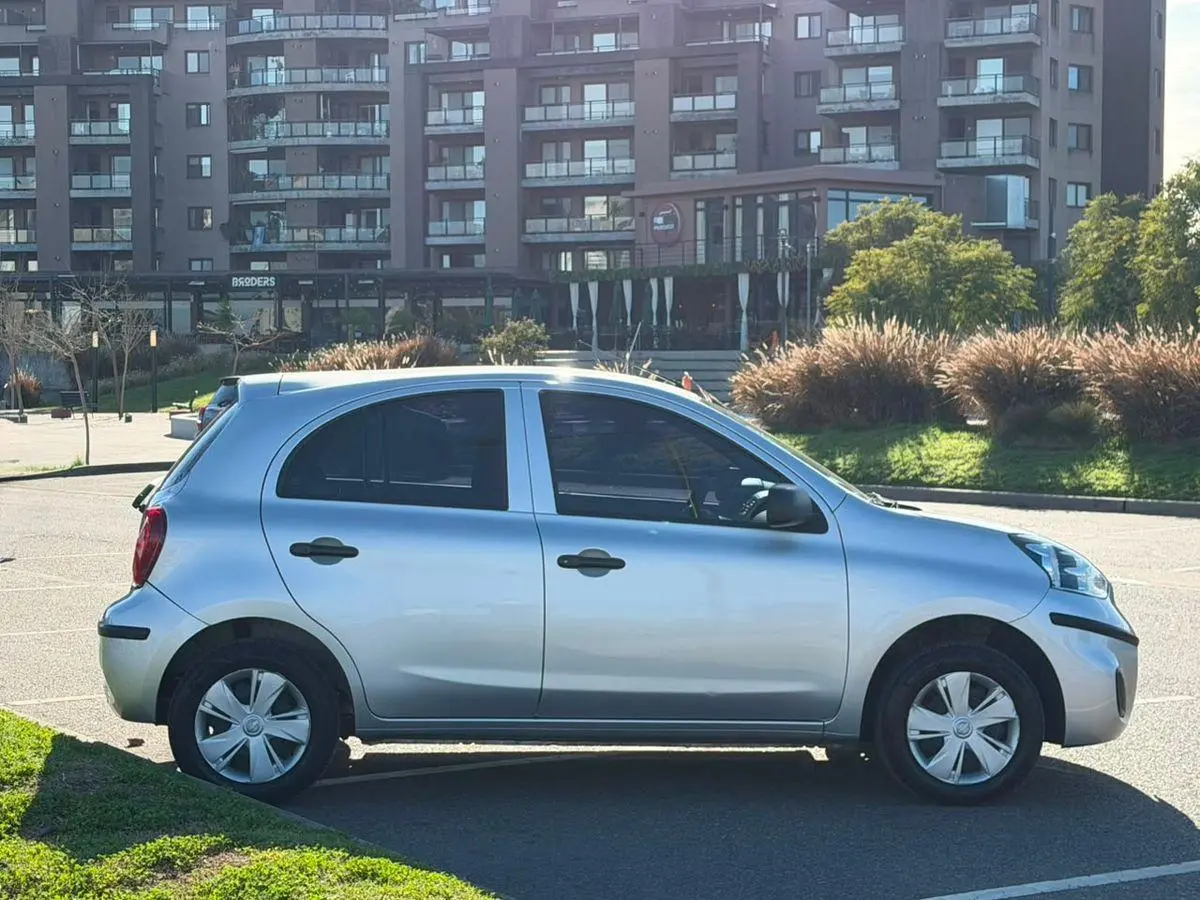Nissan March 1.6 Active Pure Drive  2018 - foto 4