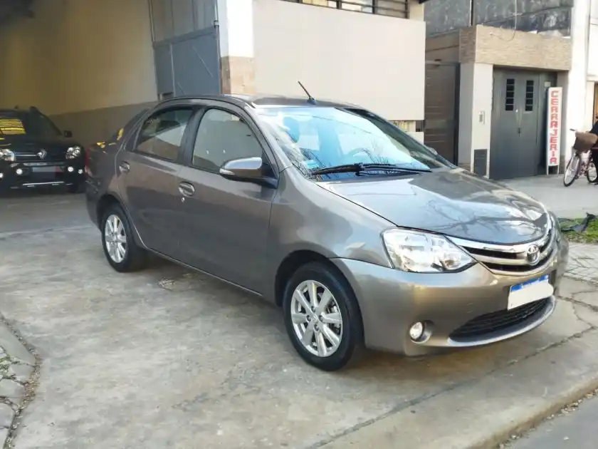Toyota Etios 1.5 4 Ptas Xls 6Mt  2016 - foto 3