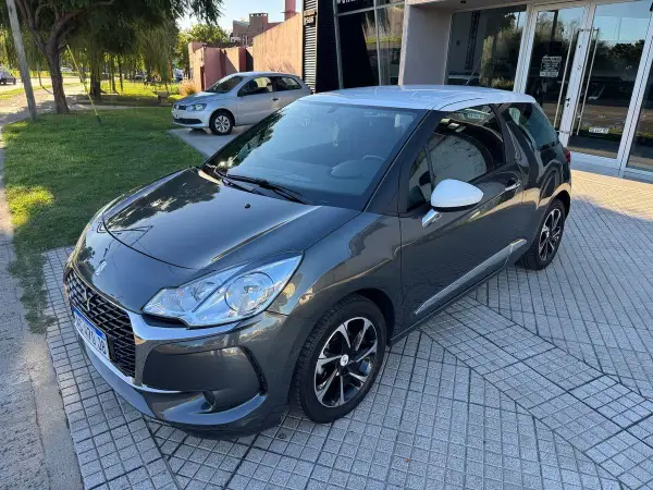 DS AUTOMOBILES DS3 1.6 VTI BE CHIC 2018 - foto 1