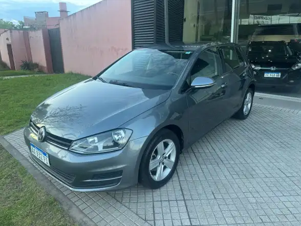 Volkswagen Golf Vii 1.6 Fsi Trendline  2017 - foto 1
