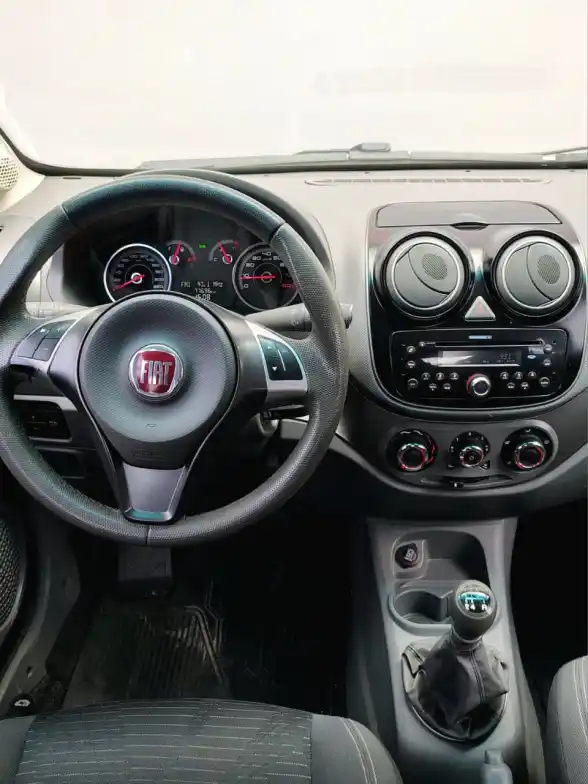 Fiat Palio 1.4 5 P Attractive L/14  2016 - foto 3
