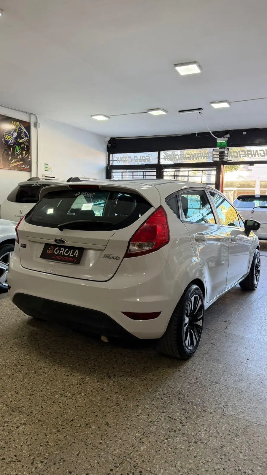 Ford Fiesta  1.6 5P S              (Kd)  2014 - foto 4