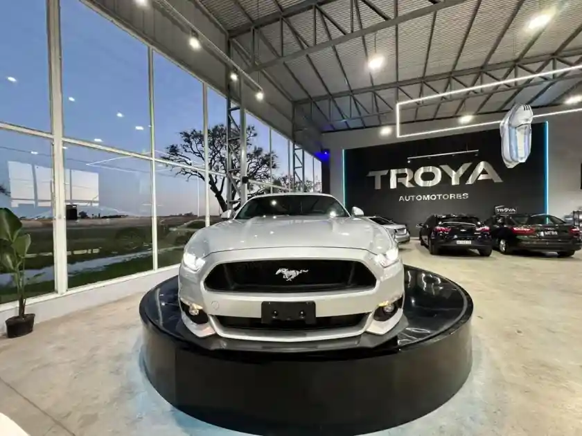 Ford Mustang 5.0 V8 Coupe Gt  2017 - foto 2