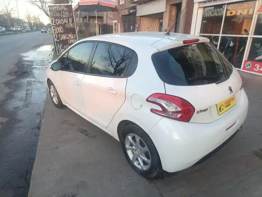 Peugeot 208 1.5 5P Allure  2015 - foto 3