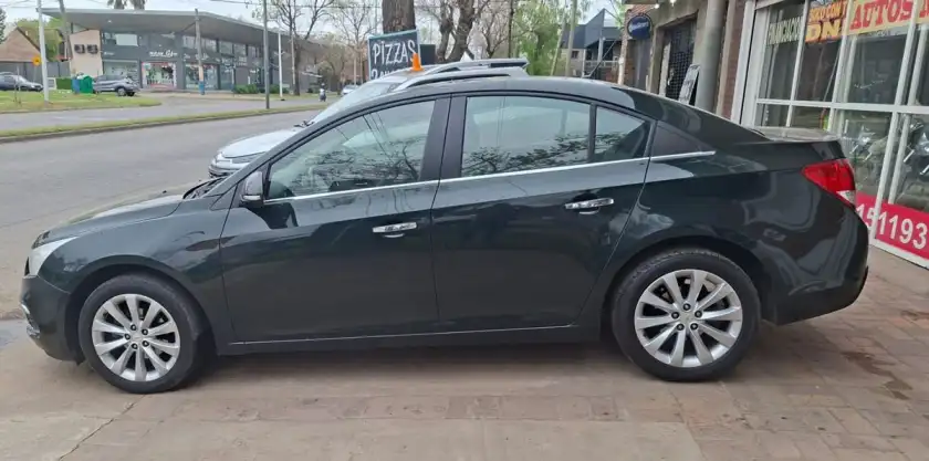 Chevrolet Cruze 1.8 5 Ptas Ltz Aut  2015 - foto 2