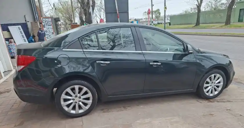 Chevrolet Cruze 1.8 5 Ptas Ltz Aut  2015 - foto 3