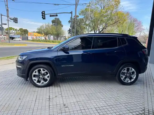 Chrysler Jeep Compass 2.4 Longitude At6 4X2  2020 - foto 2