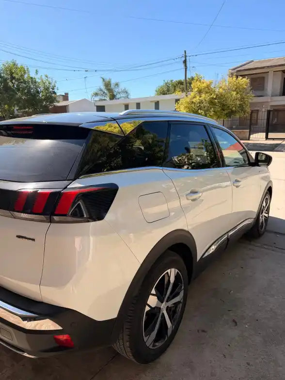 Peugeot 3008 2.0 Hdi Gt Line Tiptronic L/17  2021 - foto 4