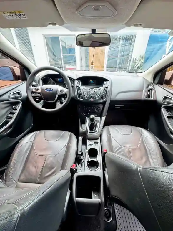 Ford Focus L/14 1.6 5 P S  2014 - foto 5