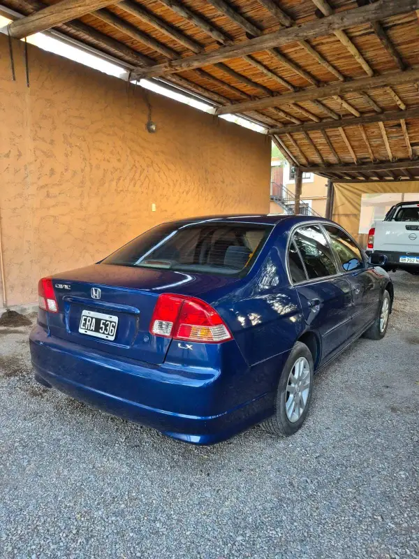 HONDA CIVIC 1.7 LX 2005 - foto 1